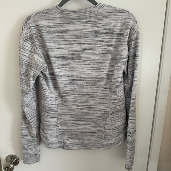 Lululemon fitted long sleeve - Picture 2 of 6